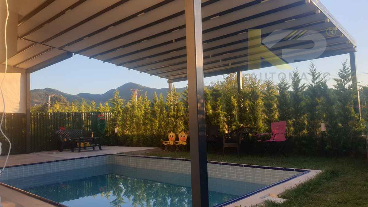 Yuvacık Havuz Üzeri Otomatik Pergola Tente 3